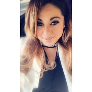 Meet your Posher, Yadira